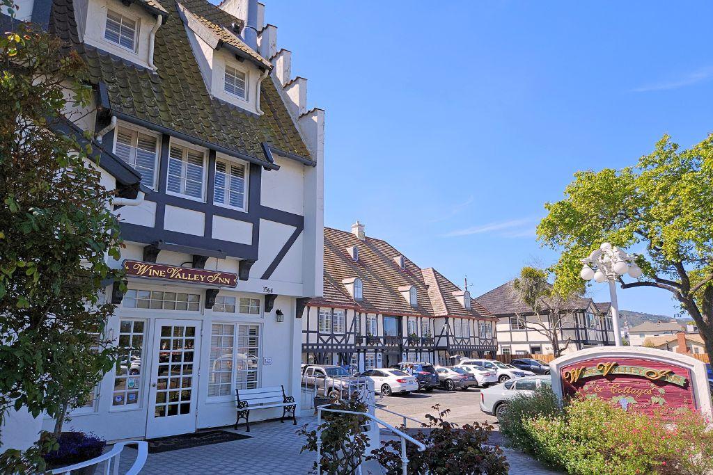 Wine Valley Inn & Cottages