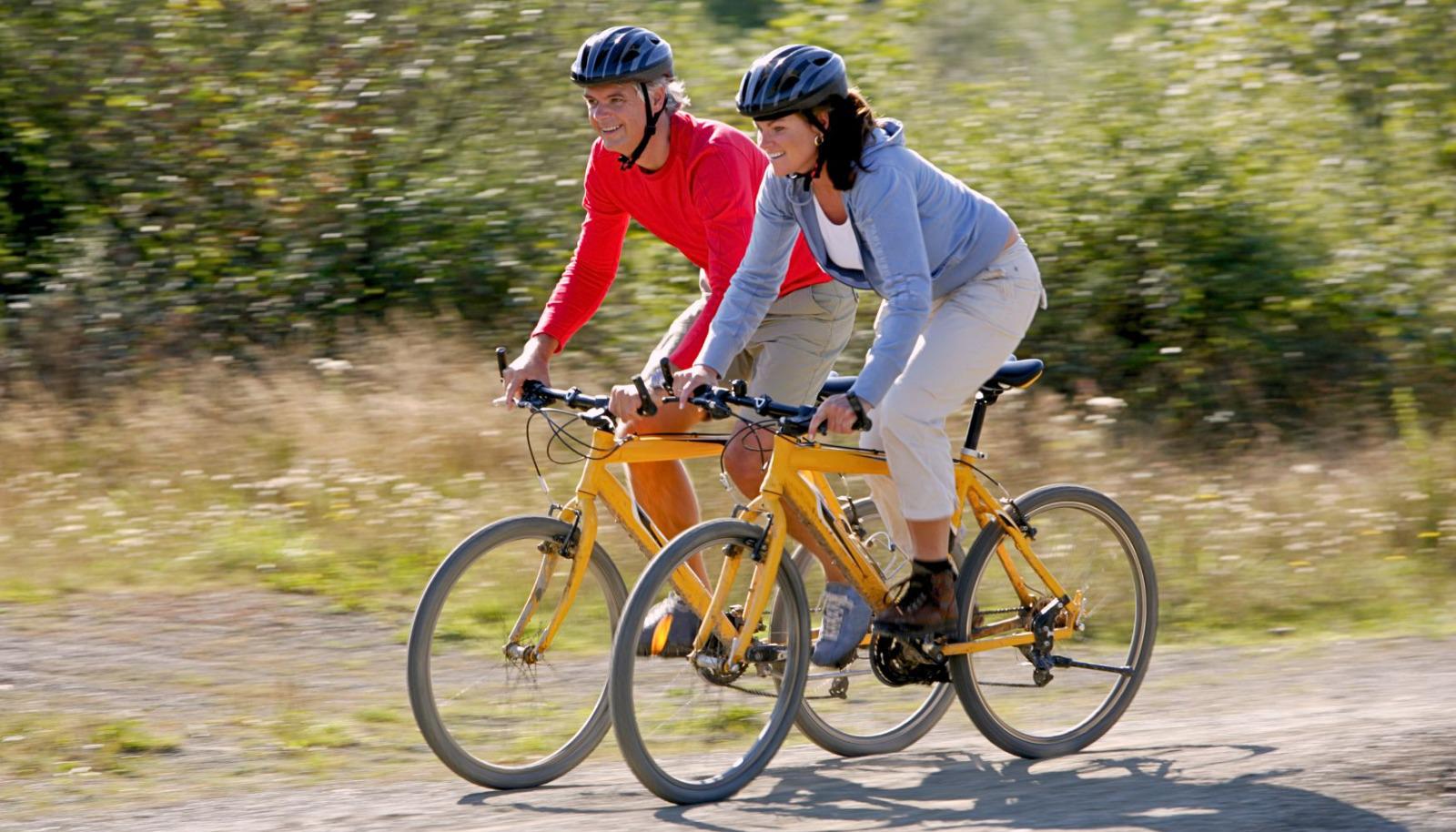 Couple biking on a Sonoma trail