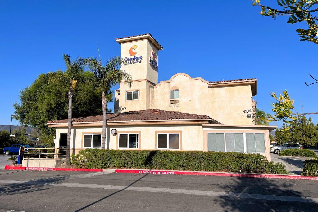 Comfort Inn & Suites